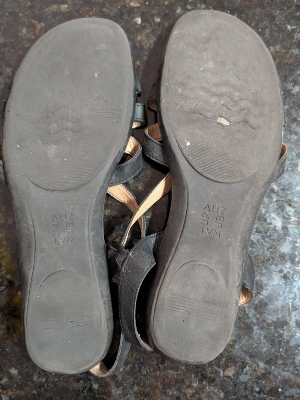 Naturalizer Neo Black Strappy Sandals Size 9.5M - Picture 3 of 3